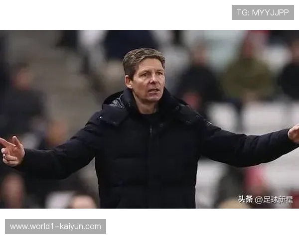 英格兰格伊成长为后防核心 曼城平台加持位置稳固